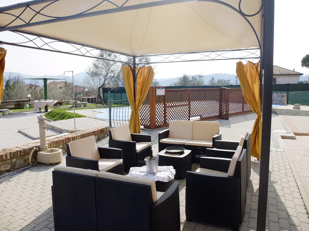 La Fonda Casa Vacanze-Appartamenti Con Piscina Santo Stefano di Magra Eksteriør billede